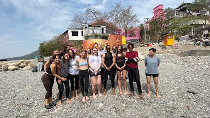 व्हाइट क्लाउड एडवेंचर WHITE CLOUD ADVENTURE business photograph