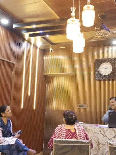 Neelrattan jewellers by rattan madaan business photograph