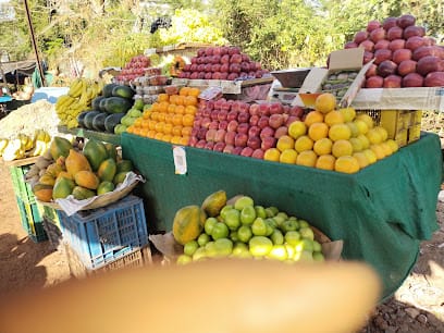 MAHALXUMI FRESH FRUIT business photograph