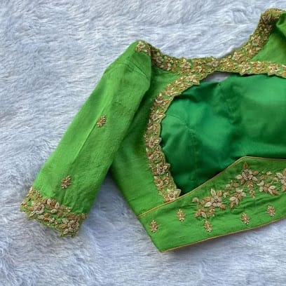 SHRAVYA Designer boutique business photograph