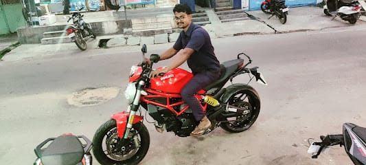 Am Bike Point business photograph