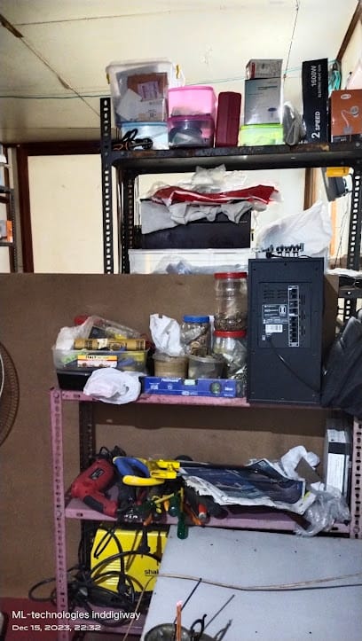 Inddigiway electronics business photograph