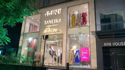 Taneira Sarees (JM road, Pune) business photograph