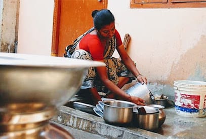 Nisha Aya Centre business photograph