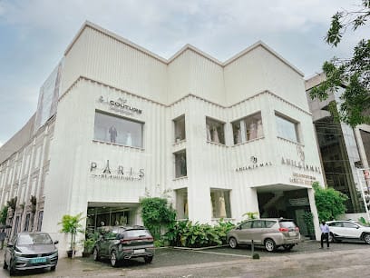 Paris De Boutique business photograph