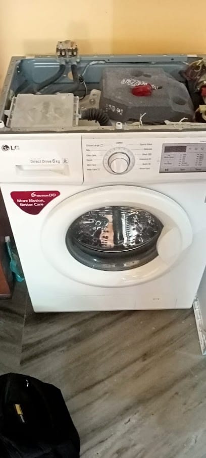 Make My Gadgets business photograph