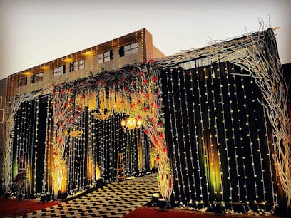 King of Management business photograph