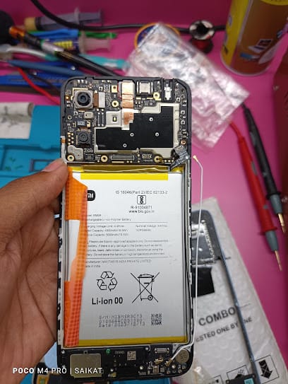 Mobi Fix Bally business photograph