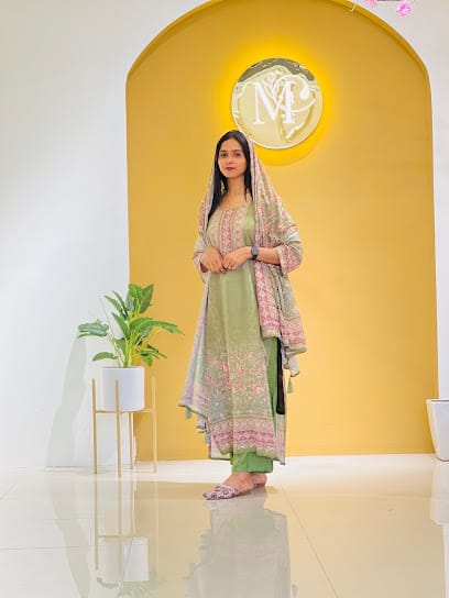 Moda Castle Women's Clothing Store business photograph