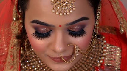 Makeovers by Pooja MS business photograph