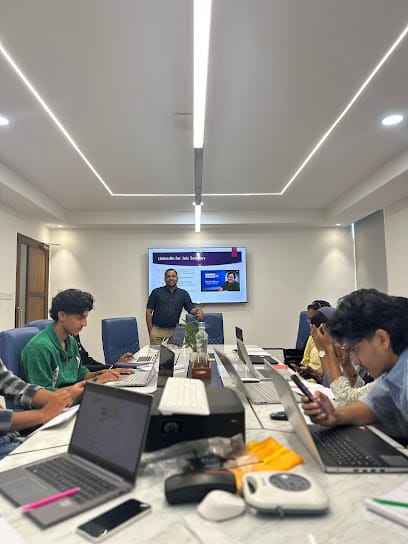 Internet Leads Training (ILT) Kochi business photograph