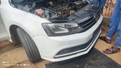 YY car care business photograph