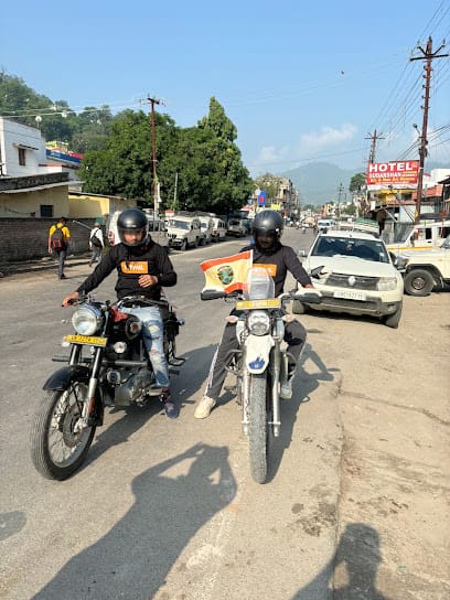 Garhwal Ride Rental | Garhwal automobiles and cab service in Srinagar Garhwal business photograph