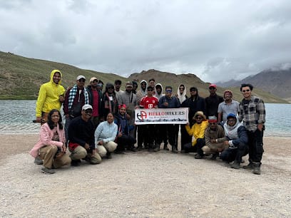 Hellohikers business photograph