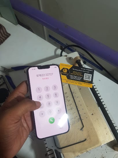 Mobile.com business photograph