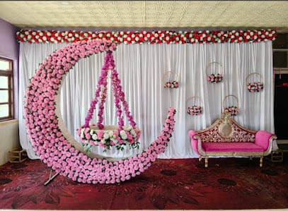 Hanif Mantap and light decorator business photograph