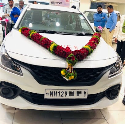 𝐒𝐊 𝐒𝐄𝐋𝐅 𝐃𝐑𝐈𝐕𝐄 business photograph