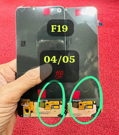 Cell phone repair business photograph