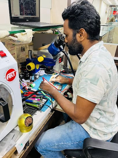 RS Mobile Service Centre business photograph