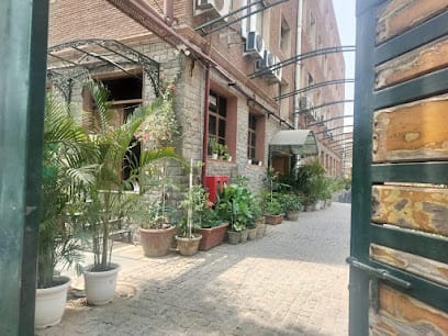 Savita Shawls - Kashmiri, Pashmina, Scarves, Stoles, Shawls Manufacturer in Delhi, India business photograph