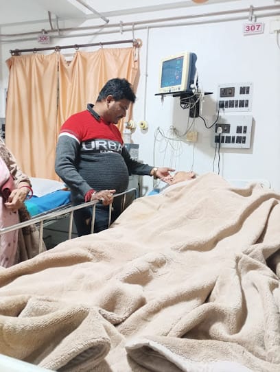 THAKUR NN AYA AND COOK CENTER business photograph