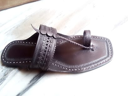 COOL KOLHAPURI- LEATHER CHAPPAL( Raju Bamane) business photograph