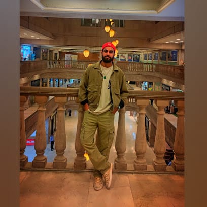 Hangout fashion store business photograph