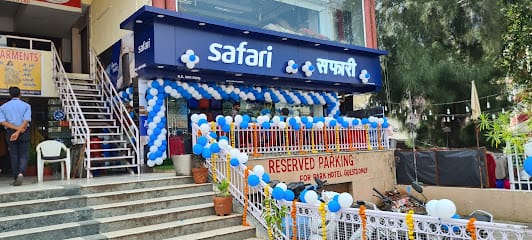Safari Bag Store business photograph
