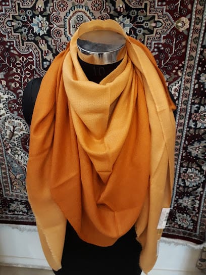 Cashmere Weaves business photograph