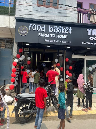 Food basket business photograph