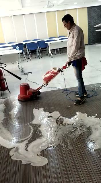 urban cleaning services business photograph