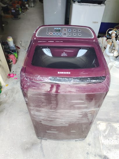 PV washing machine service centre business photograph