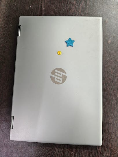 HP LAPTOP SERVICE business photograph