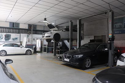Premium Car Care business photograph