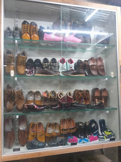 Vinod Footwear Sangli business photograph