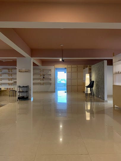 The Janbo business photograph