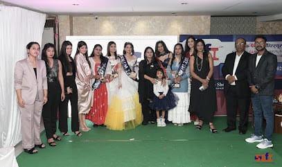 Swastik Fashion School | Fashion Institute | Fashion College | Fashion Designing | SFS Indore business photograph