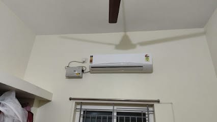 Wisdom Cool Tech business photograph