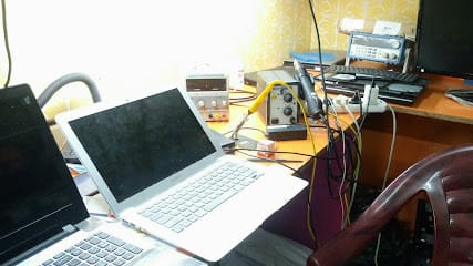 NR TECHNOLOGIES. Best laptop service center Dell , Hp , Lenovo, Acer , Asus, laptop repair center , laptop spare parts. business photograph