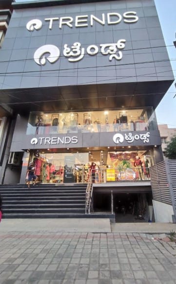 TRENDS business photograph