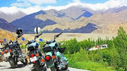 DehraRoadies Bike Rental - Bike on Rent in Dehradun - Scooty for Rent near ISBT - Bullet Rental Service - Bike on Rent business photograph