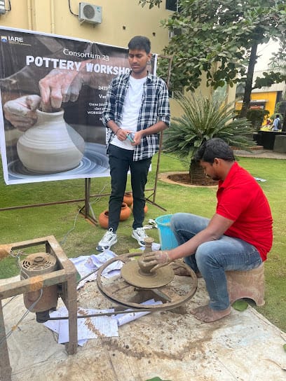 Ramakrishna pot market business photograph