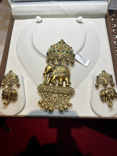 KASHMIRI JEWELLERS - Best Gold Jewellery | Diamond Jewellery | H.U.I.D Jewellery Showrooms in Saharanpur business photograph