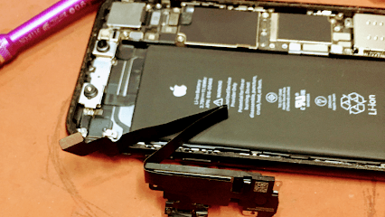 A to Z Mobile repairing business photograph