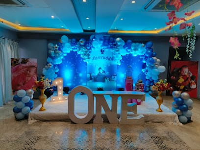 PRISHA EVENT business photograph