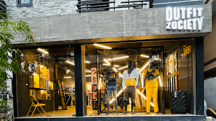 Outfit Zociety business photograph