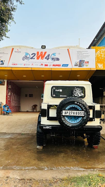 2W4 AUTOMOBILE DETAILING STUDIO business photograph