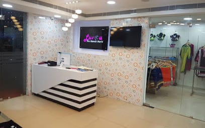 LUV U The Women World business photograph