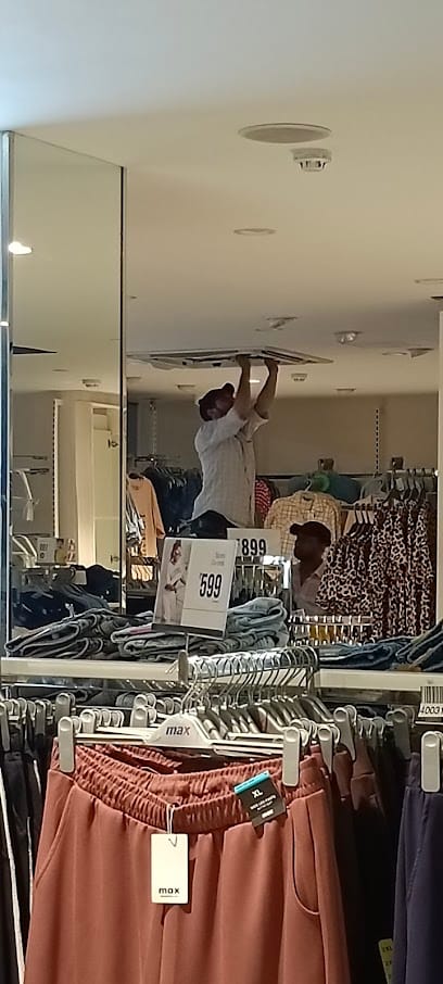 D.u Refrigeration sales and services business photograph