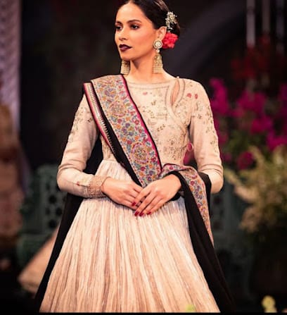 Pehnawa collection business photograph